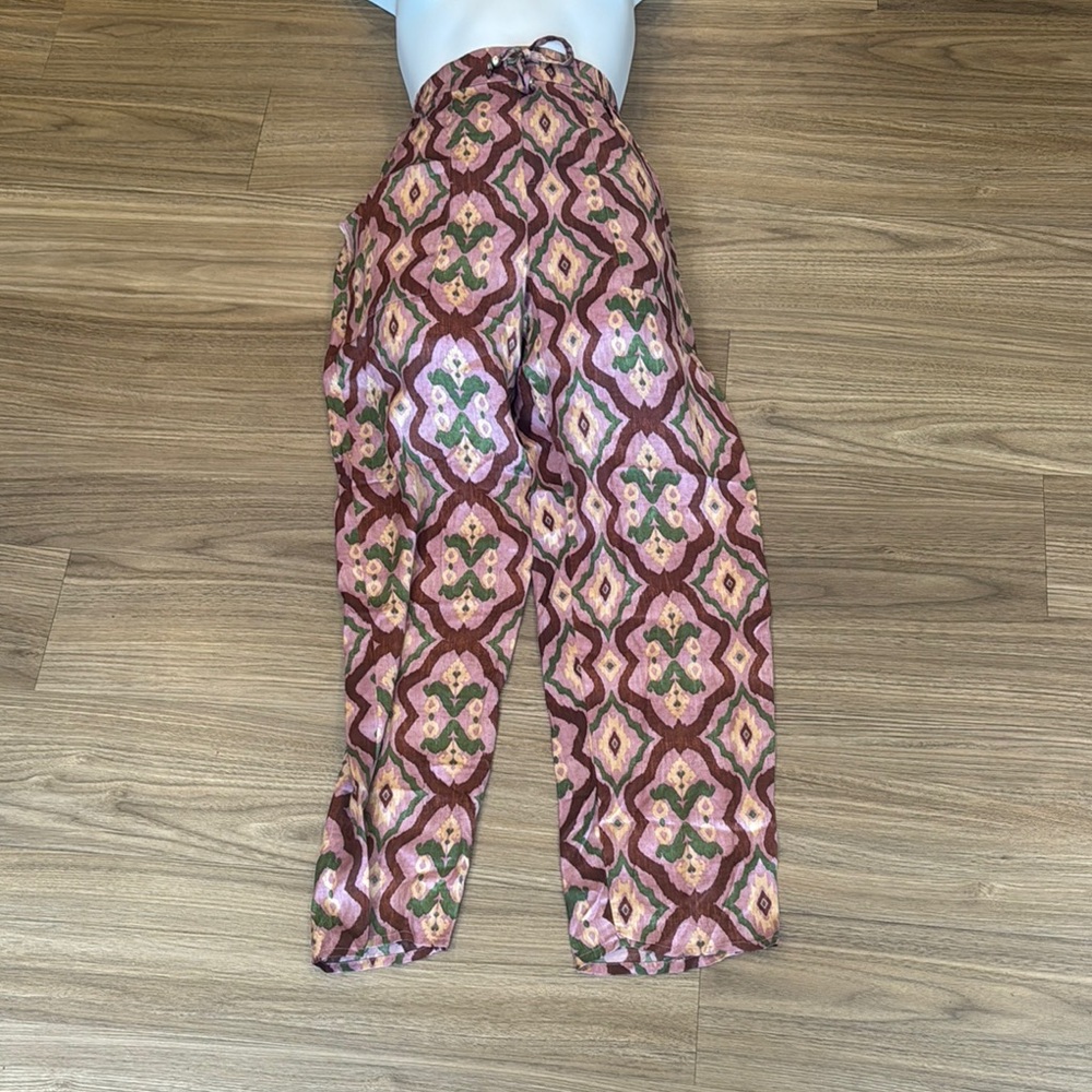 Zara Pink and Green Patterned Cropped Pants